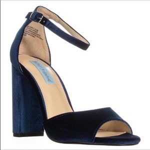 Betsey Johnson Carly Block Heel Ankle Strap Sandals Velvet Blue Size 9